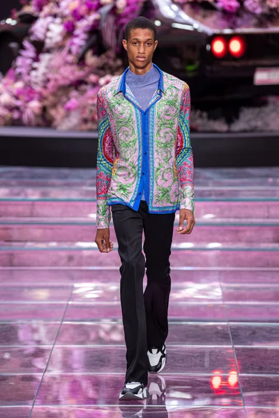 Look 39